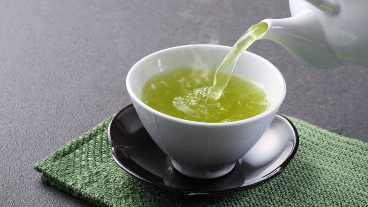 chá verde para a sua rotina de cuidados com a pele